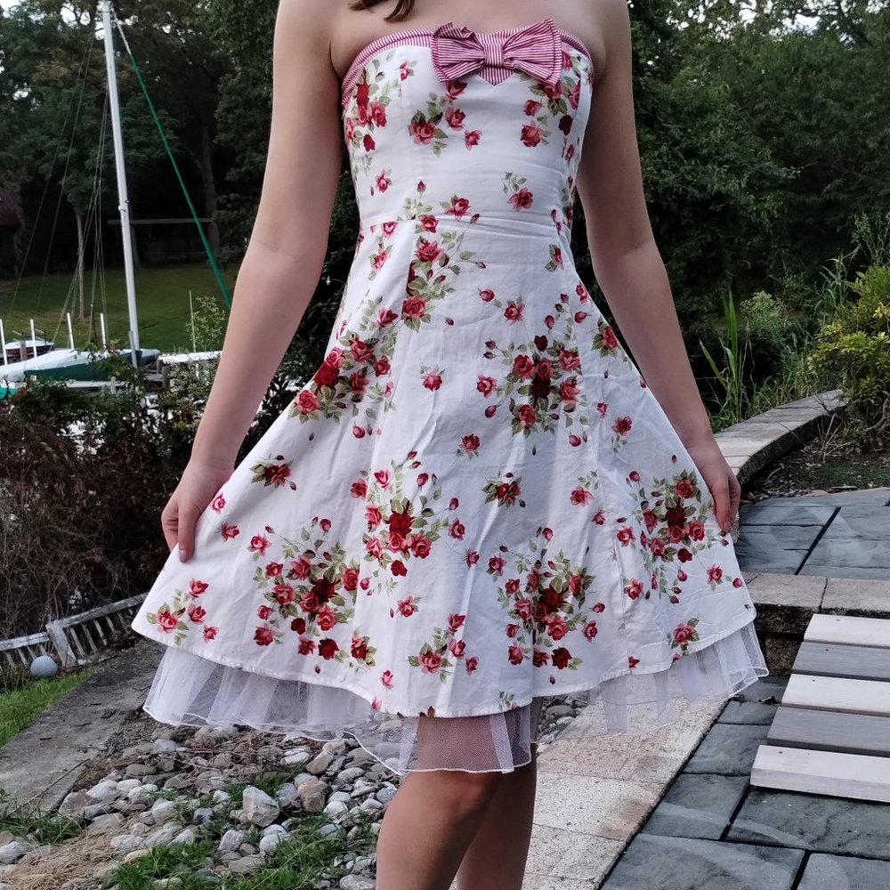 Sweet Floral Strapless Dress with Striped Bow